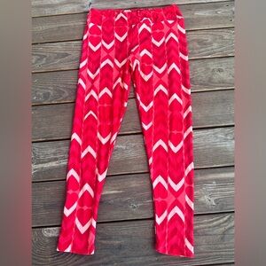 LuLaRoe red tall & curvy Valentine leggings